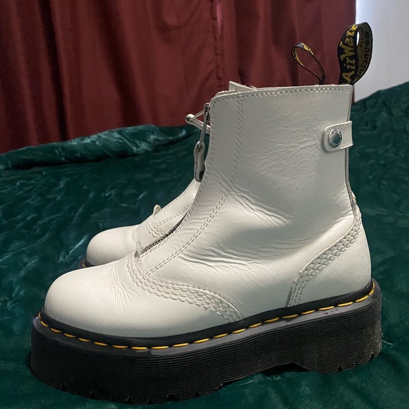Dr Martens Jetta platform zip in white - Picture 3 of 9